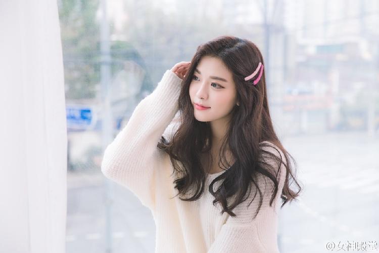 中文字幕在线免费观看视频一区_香蕉免费看一区二区三区_亚洲午夜香蕉久久精品_2019中文字幕久久幕-久久精品国产欧美一区二区_午夜欧美久久久久久_亚洲a√狠狠爱一区二区三区_国产色视频一区二区三区|SUV悬在山坡两人危在旦夕 十几人拉绳作保险